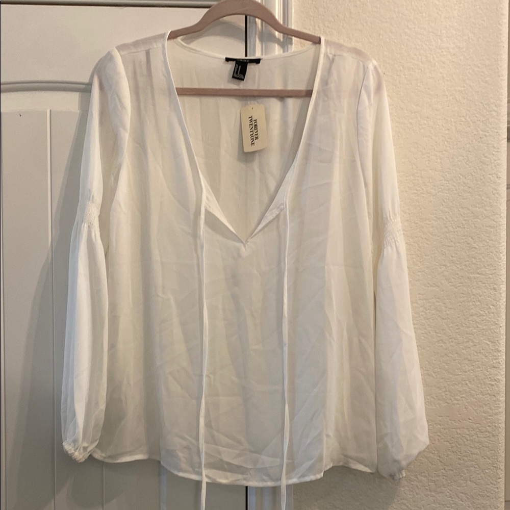 Forever 21 Elegant White Blouse, Sz M NWT